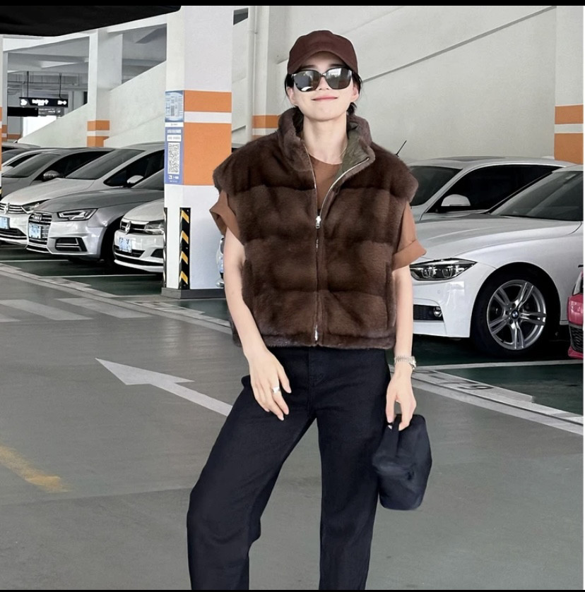 2024秋冬新款羽绒服水貂马甲女士短款韩版裘皮坎肩两面穿皮草外套