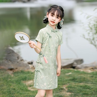 旗袍女童中考2026夏季新款短袖绿色传统开叉短款新中式送考旗袍裙