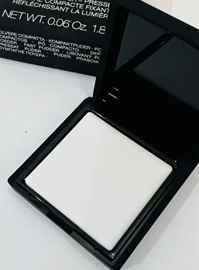 明星大白饼光蜜粉饼散粉定妆控油补妆裸色提亮肤色修饰持久