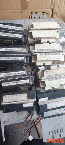 拆机模块igbt   bsm300ga120dn2se325议价