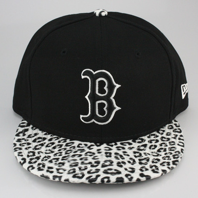 波士顿红袜雪豹纹皮质帽檐平檐帽 Boston Red Sox snapback cap