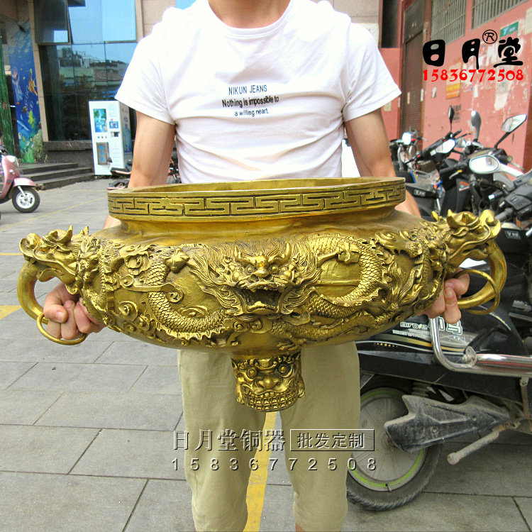 黄铜纯铜九龙炉大号精工铜九龙香炉兽首衔环三足双耳盘龙炉聚宝盆