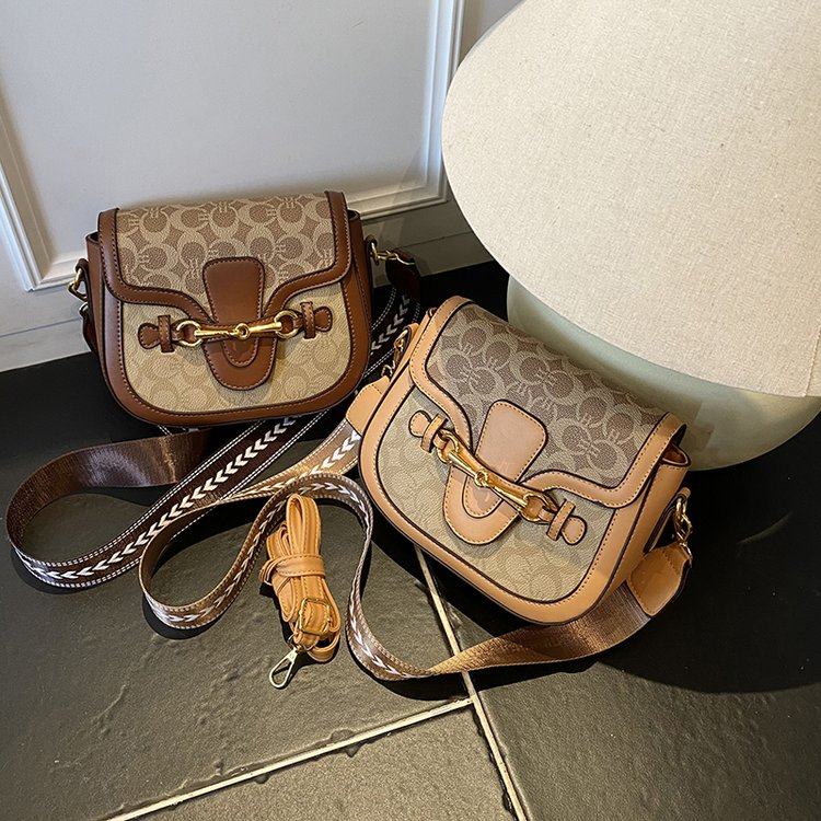 高级感小众包包女2026新款复古印花宽带斜挎包超火爆款单肩马鞍包,箱包皮具/热销女包/男包,通用款女包,淘宝优惠券,粉丝福利购,淘宝优惠卷