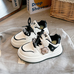 女童卡通运动鞋轻便软底2026春秋款儿童拼色板鞋厚底增高洋气潮鞋