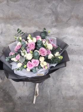 滨州浪漫花屋情人节高端绣球韩式紫白色系花束2小时速达实体花店