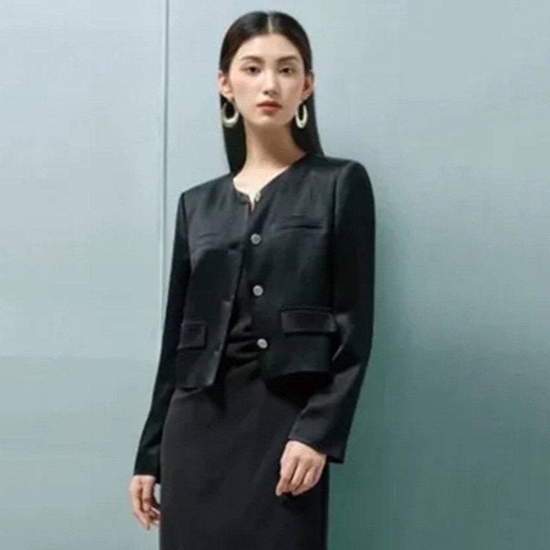 2026年春Outlets正品 高端UX系列中长款简约优雅纯色长袖短外套女