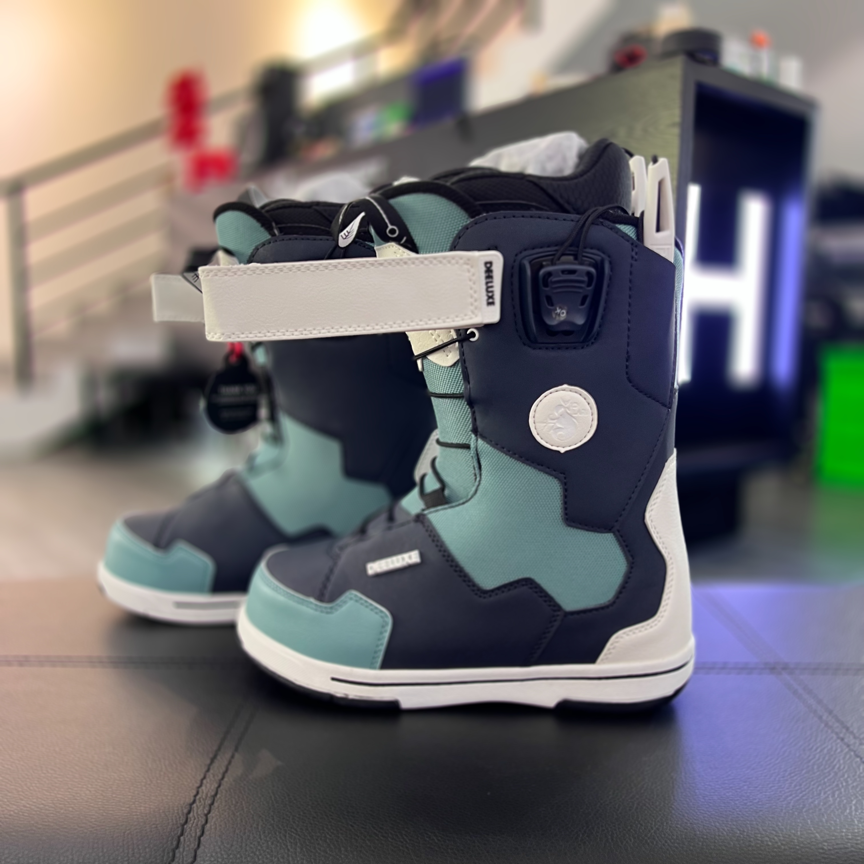 红运动DEELUXE单板滑雪鞋全地形