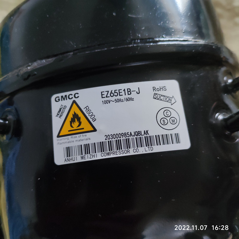 全新GMCC美芝EZ65EIB-J交流100V冰箱定速压缩机美的
