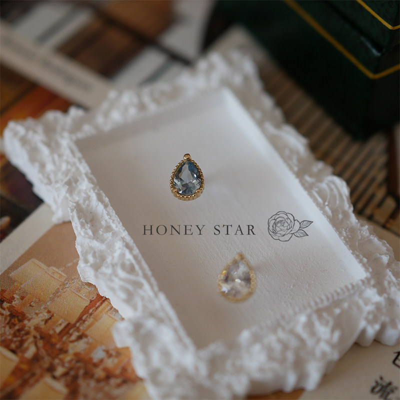 HONEY.10k金雾霭蓝水滴耳钉 日系mini精致闪亮拧螺丝通勤小耳骨钉