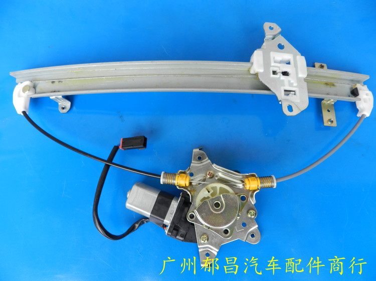 日产A32 前门玻璃升降器总成车载自动升窗器