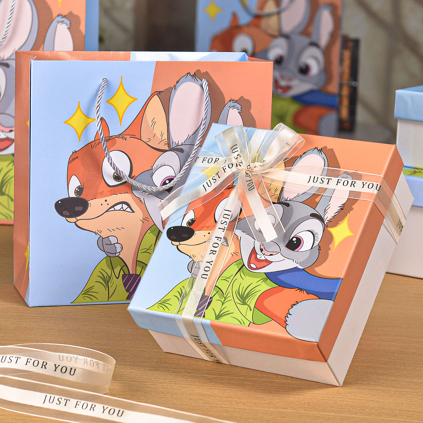 疯狂动物城礼物盒空盒子生日礼物盒送男女生衣服手办伴手礼包装盒