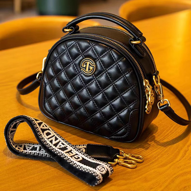 戈兰黛品牌包包女式2026新款黑色菱格小圆包大容量手提单肩斜挎包
