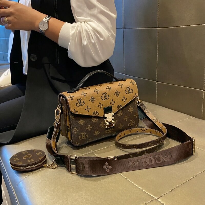 GCOLG轻奢老花真皮邮差包图片