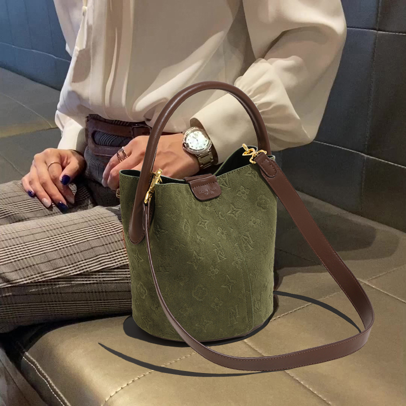 凯狄欧2025新款女式手提水桶包