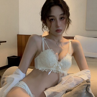 VALINGNSL日系纯欲内衣女聚拢小胸性感纯欲风蕾丝显大文胸套装