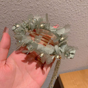 甜美水晶流苏半扎散发鲨鱼夹子轻奢温柔名媛风重工花朵抓夹发饰潮