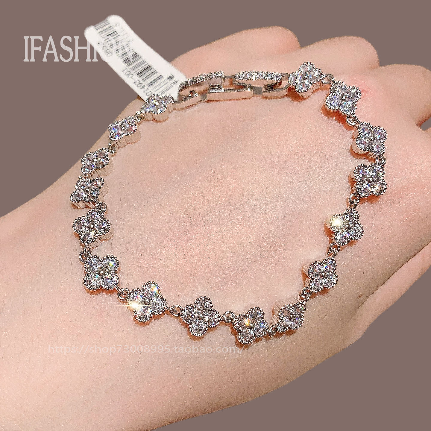 2025新款四叶花水晶手链女轻奢设计感高级精致手饰送女友生日礼物