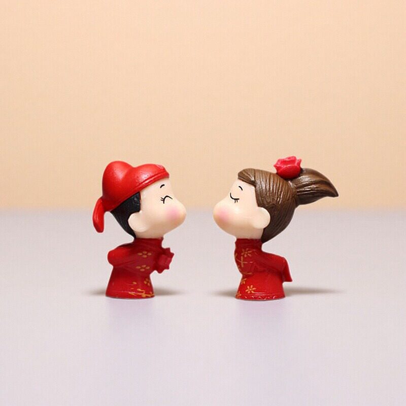 中国新郎官和新娘卡通公仔人物摆件 适合新婚礼品 情侣礼物