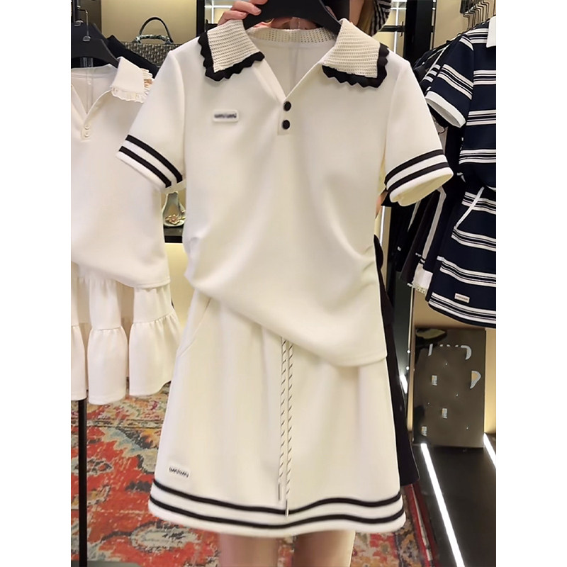 初夏独特绝美小套装2026新款女娃娃领衬衫+a字半身裙减龄两件套装