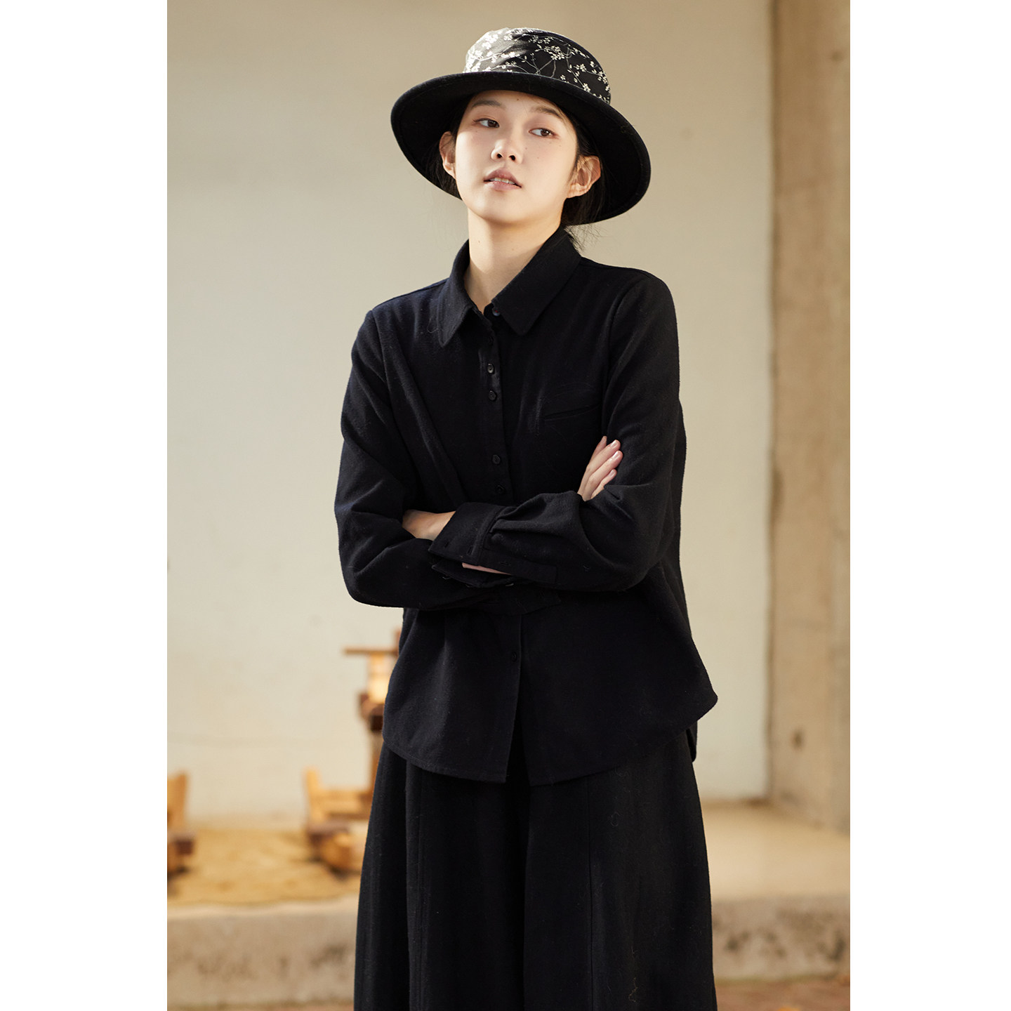 忘城H1418座/墨痕未干/冬纯棉黑色磨毛抗皱衬衫气质保暖衬衣叠穿