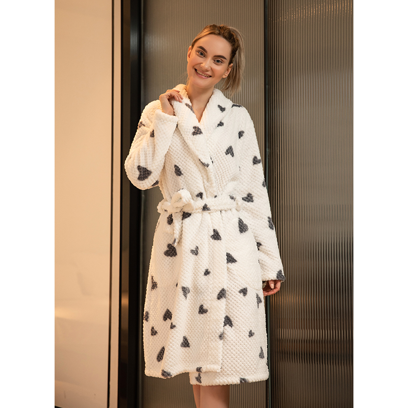 忘城V003座/爱心故事/2021冬新品贝贝绒菠萝格印花女士睡袍居家服