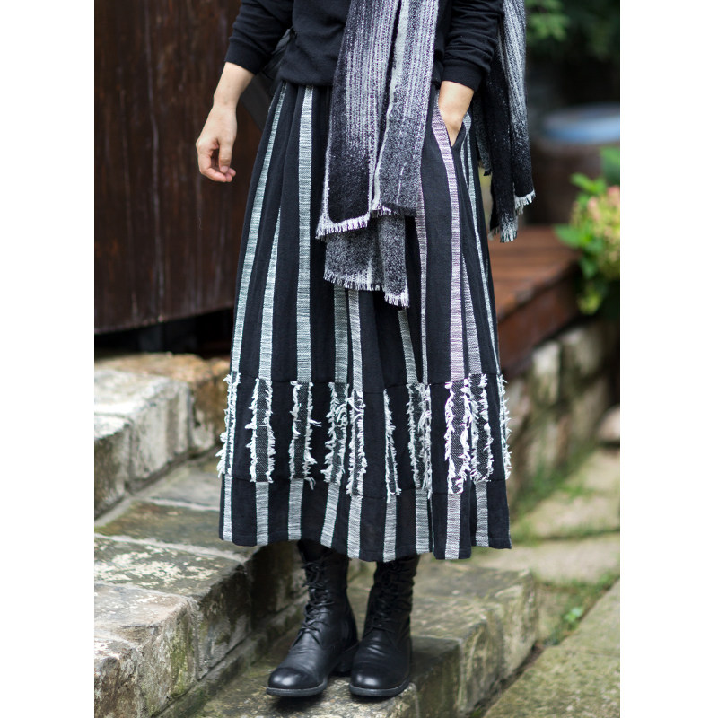 忘城黑白琴键秋季新款色织半身裙