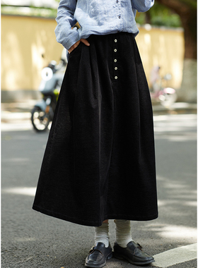 忘城A1019座/天鹅湖/秋季新款棉混纺平绒灯芯绒文艺黑色a字半身裙