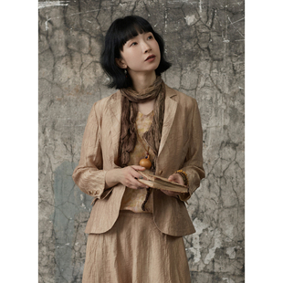 忘城A447座 早春新品 亚麻人棉炒色压皱文艺西装 短外套 听山