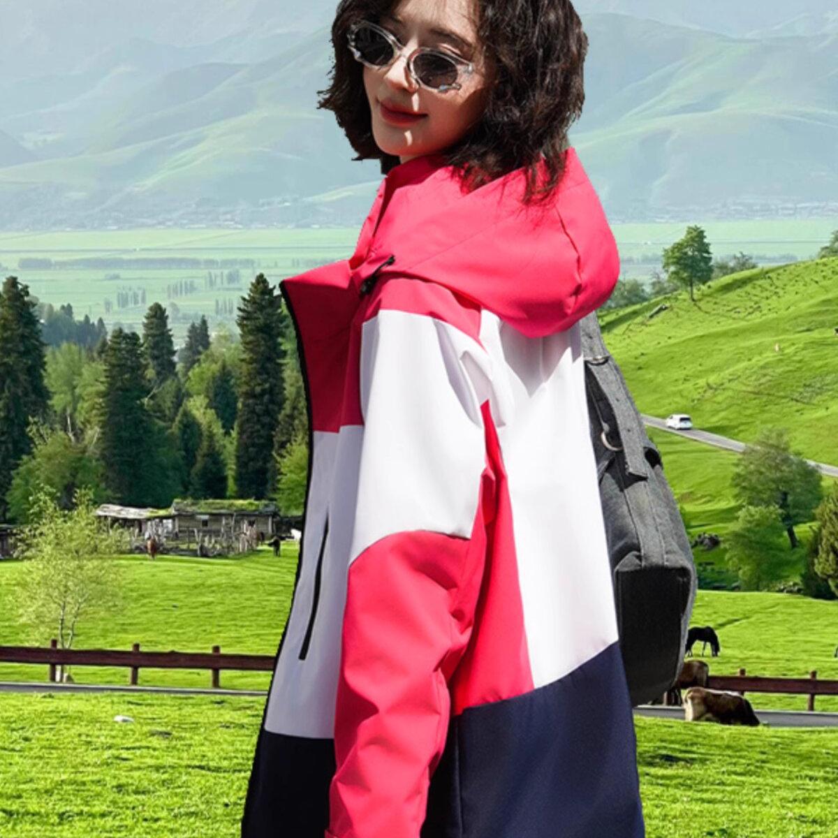 冲锋衣外套女款2025秋季新款登山薄款户外旅游防风防水单层夹克