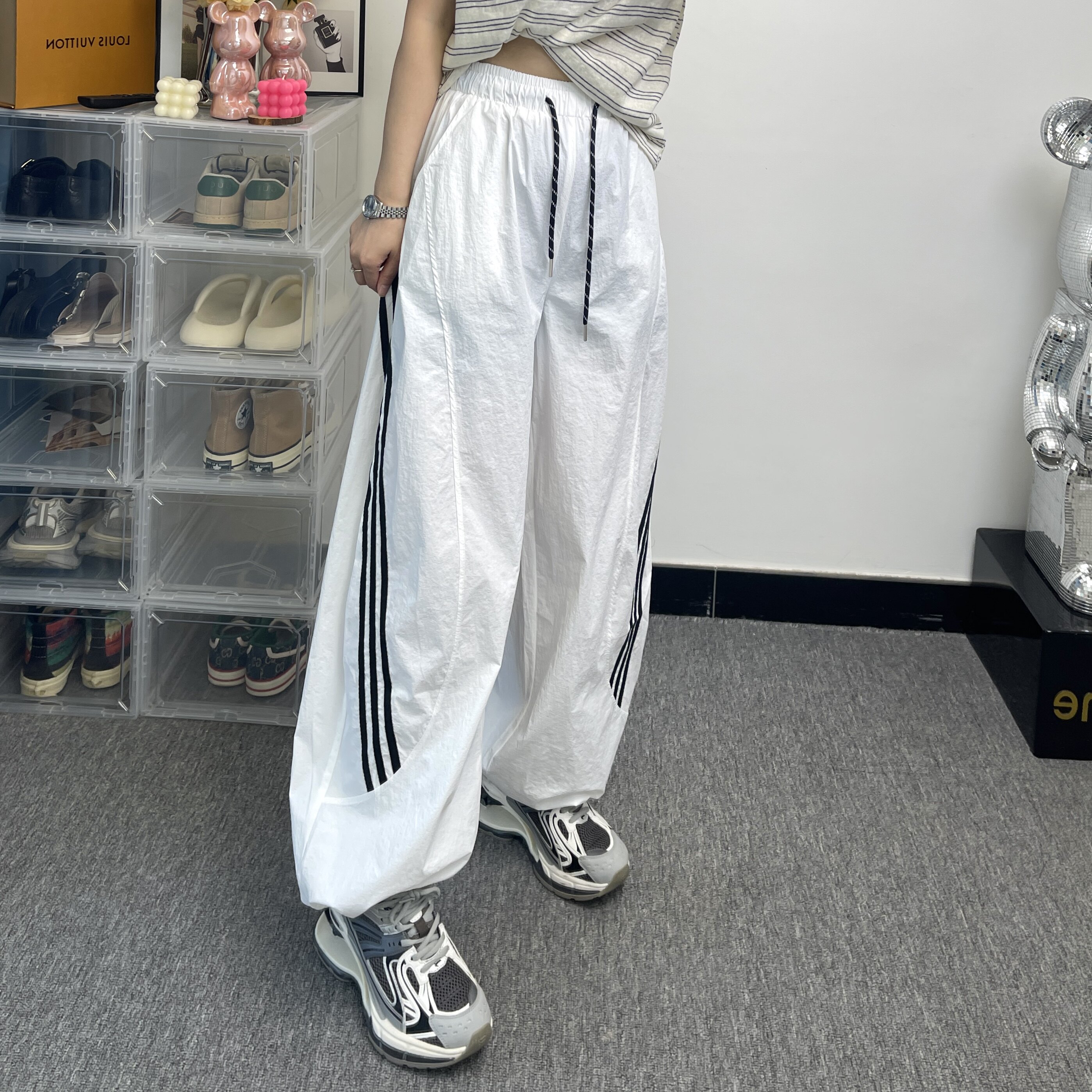 欧洲站百搭松弛感复古条纹阔腿裤女宽松显瘦松紧腰速干收脚休闲裤