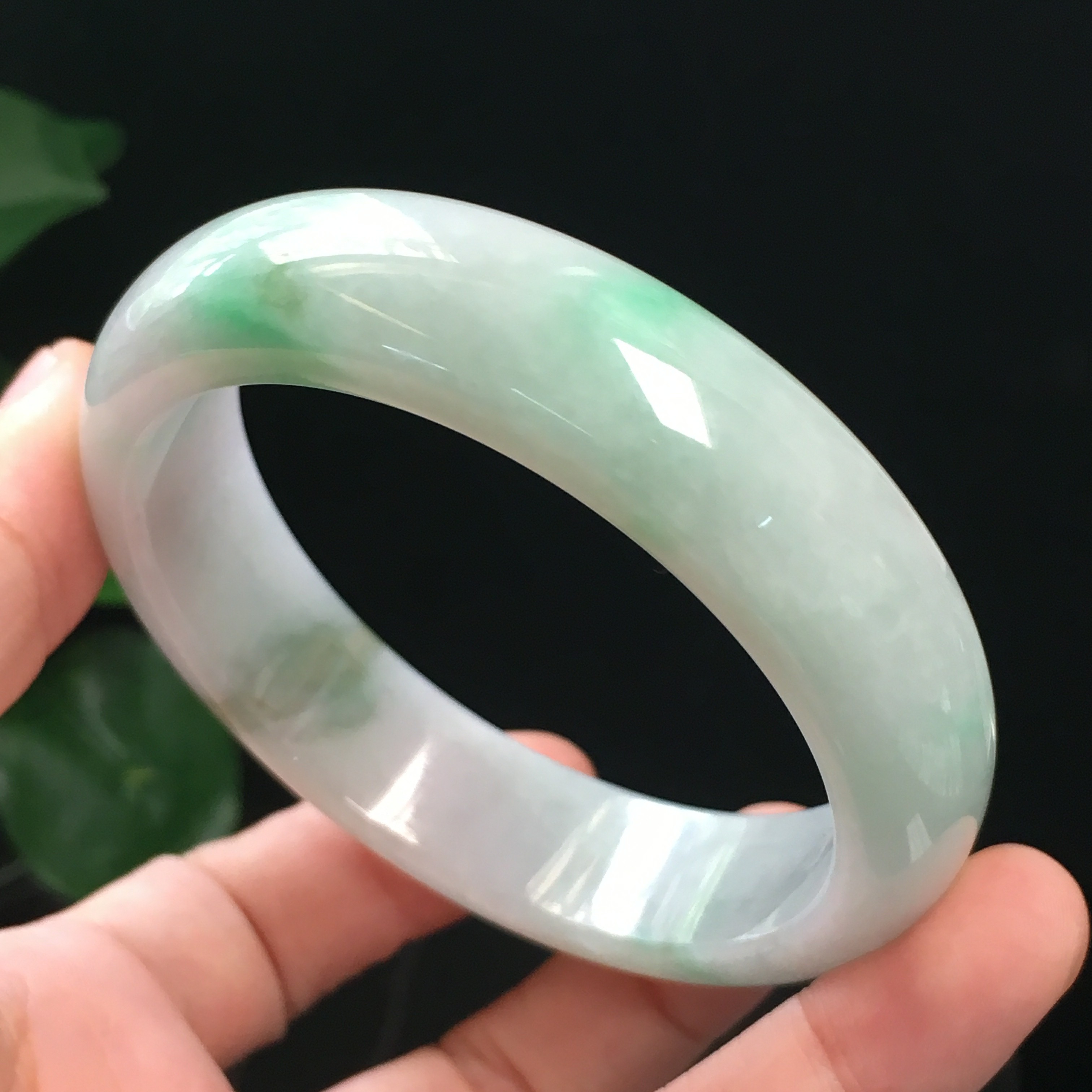 1)缅甸天然a货辣色手镯翡翠手镯57圈口翡翠