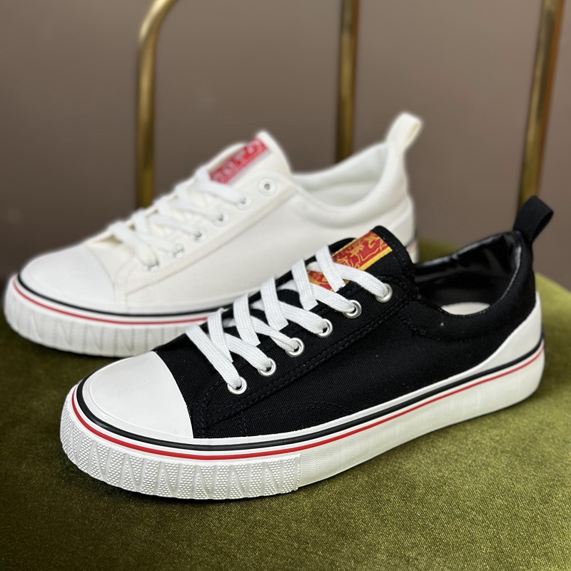 卓不凡高帮休闲情侣款帆布鞋女