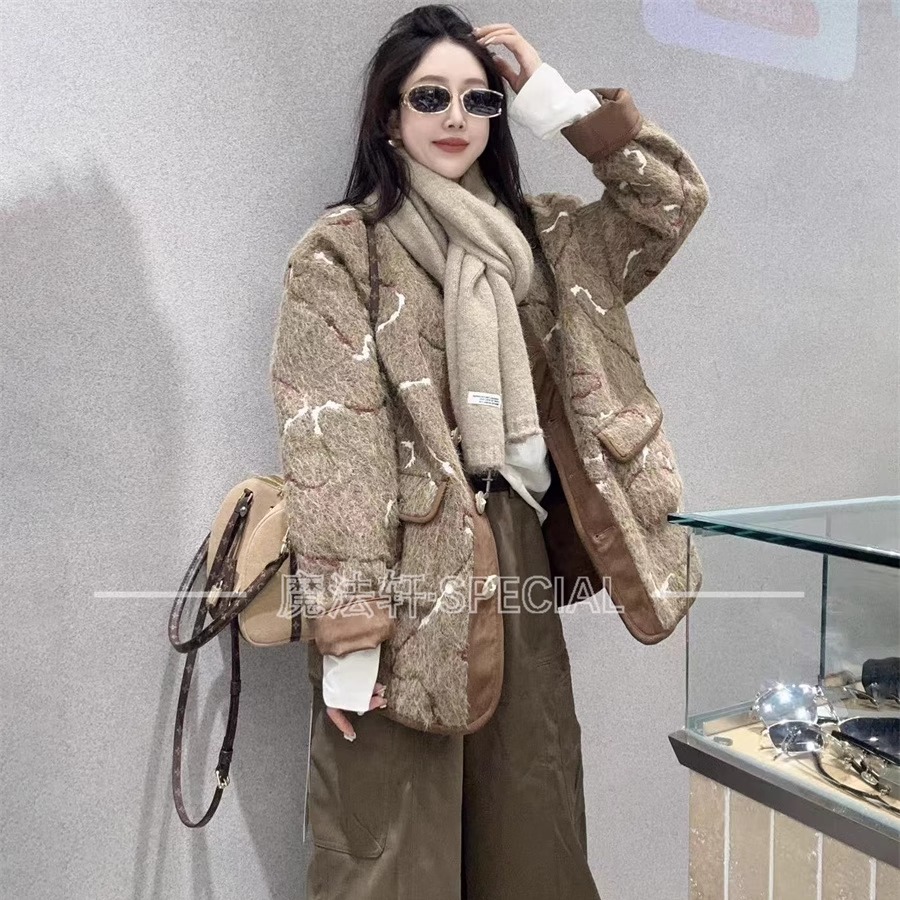 2025新款设计感毛毛提花短外套