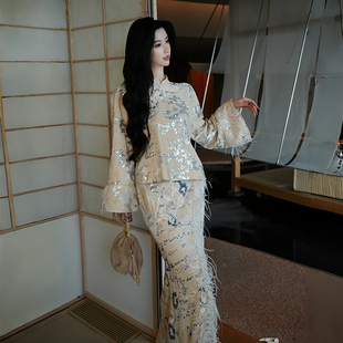 澄渔高定【山河枕】新中式重工珠片刺绣鸵鸟毛上衣鱼尾半身裙套装