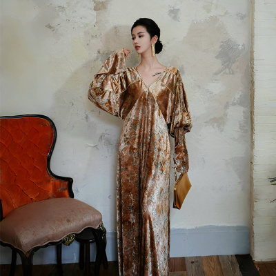 新中式玉金黄釉印花丝绒连衣裙