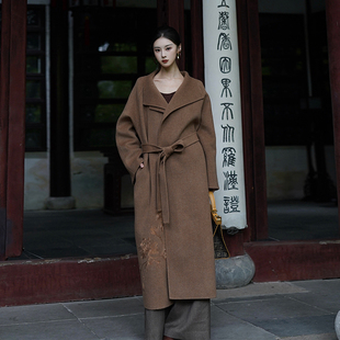 百搭尖料真丝山羊绒手工刺绣双面呢大衣 新中式 澄渔高定 金棕檀