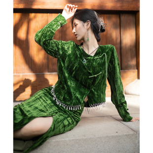 澄渔高定【千山翡】新中式盘扣钉珠进口金丝绒上衣半裙马甲套装