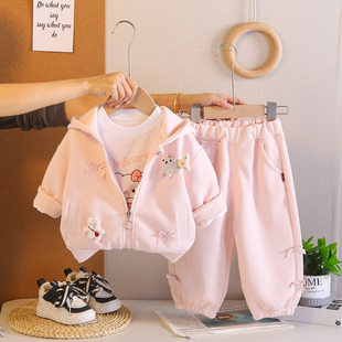 女宝宝巨好看套装春秋洋气2儿童过年衣服女童粉色分体1岁婴儿春装