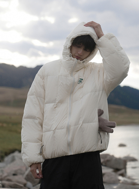 GOGOSOON羽绒服男新2025冬白色外套短款连帽面包服高级感90白鸭绒