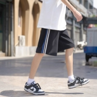 Черные шорты