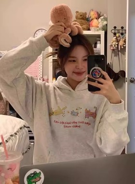 白灰色秋冬连帽卫衣女2025新款爆款宽松加绒加厚显瘦超火外套上衣