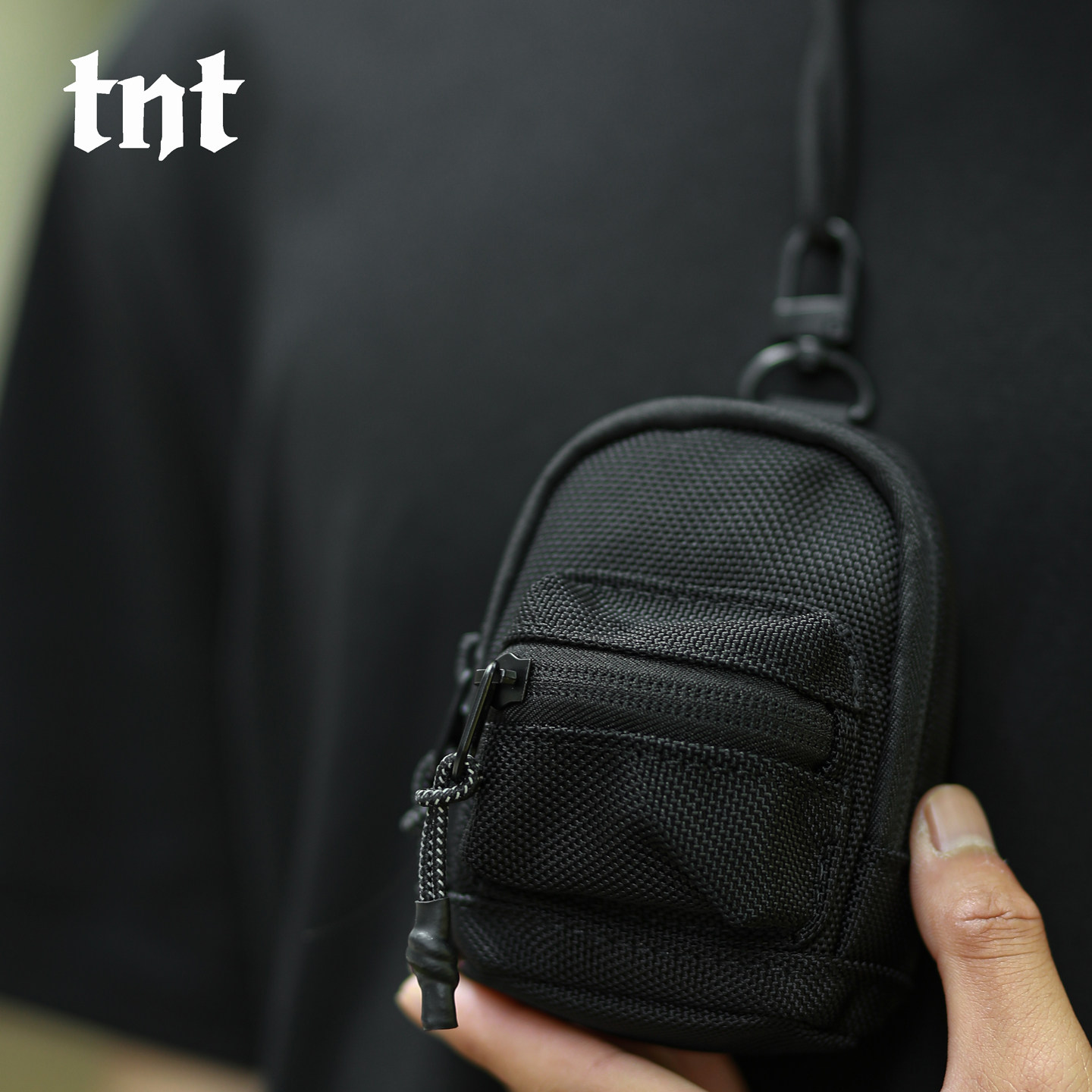 TNT户外挂包零钱钥匙包耳机收纳包腰包迷你双肩包男女便携斜挎包