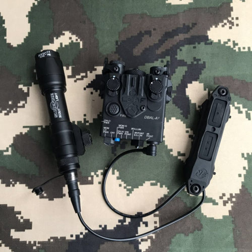 DBAL A2战术手电LED尼龙版本PEQ15镭射激光电池盒照明全功能爆闪