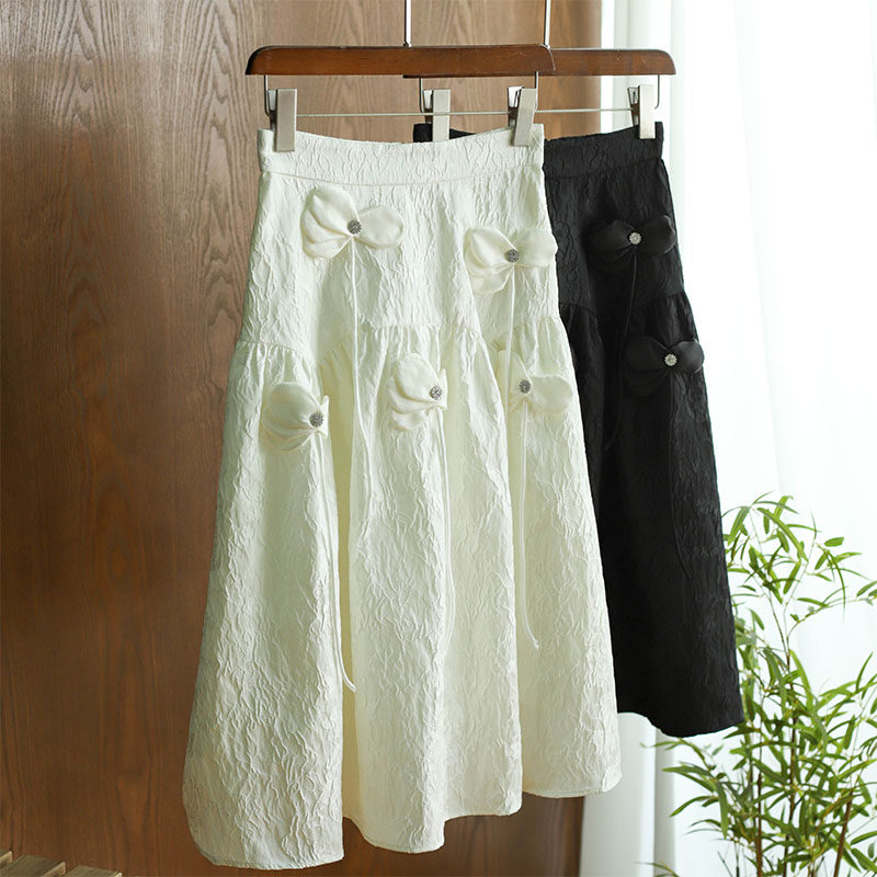 白色提花高级感半身裙女中长款2025春季新款镶钻高腰a字裙子伞裙