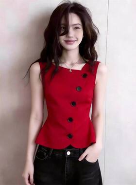 红色V领单排扣收腰下摆荷叶边马甲2026春季女装新款漂亮无袖上衣
