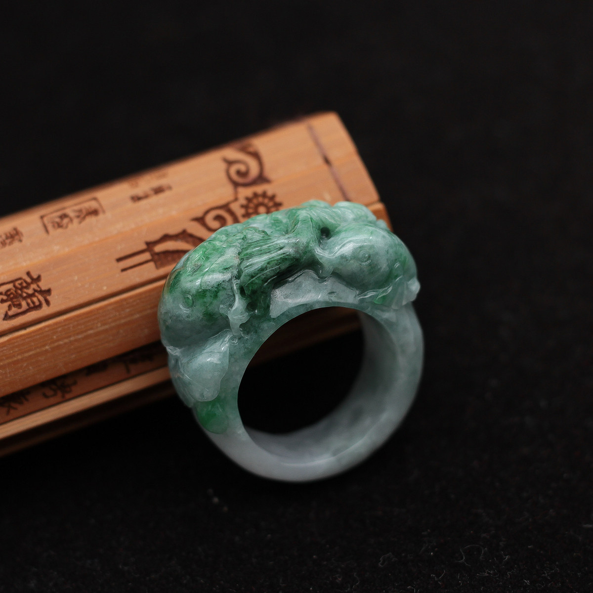 21mm 缅甸天然翡翠A货玉器 糯种飘绿年年有余鲤鱼戒指指环 包邮