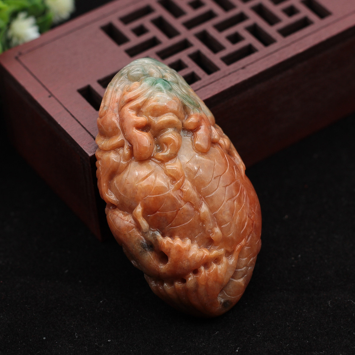 特价 缅甸天然翡翠A货玉器 糯种黄翡飘绿龙头鱼鸱吻螭尾吊坠 包邮
