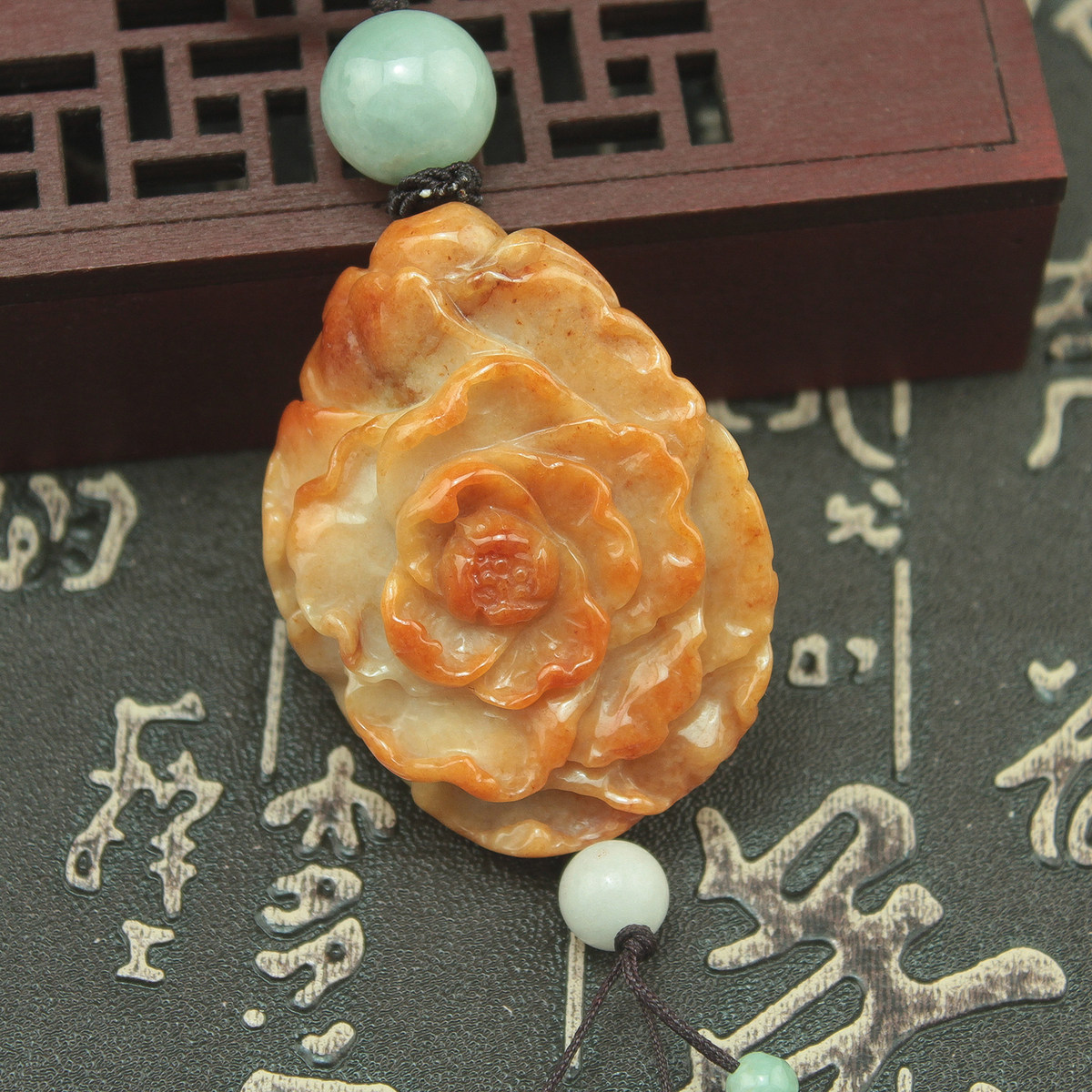 特价 缅甸天然翡翠A货玉器 糯种红翡牡丹花开富贵吊坠项链 包邮