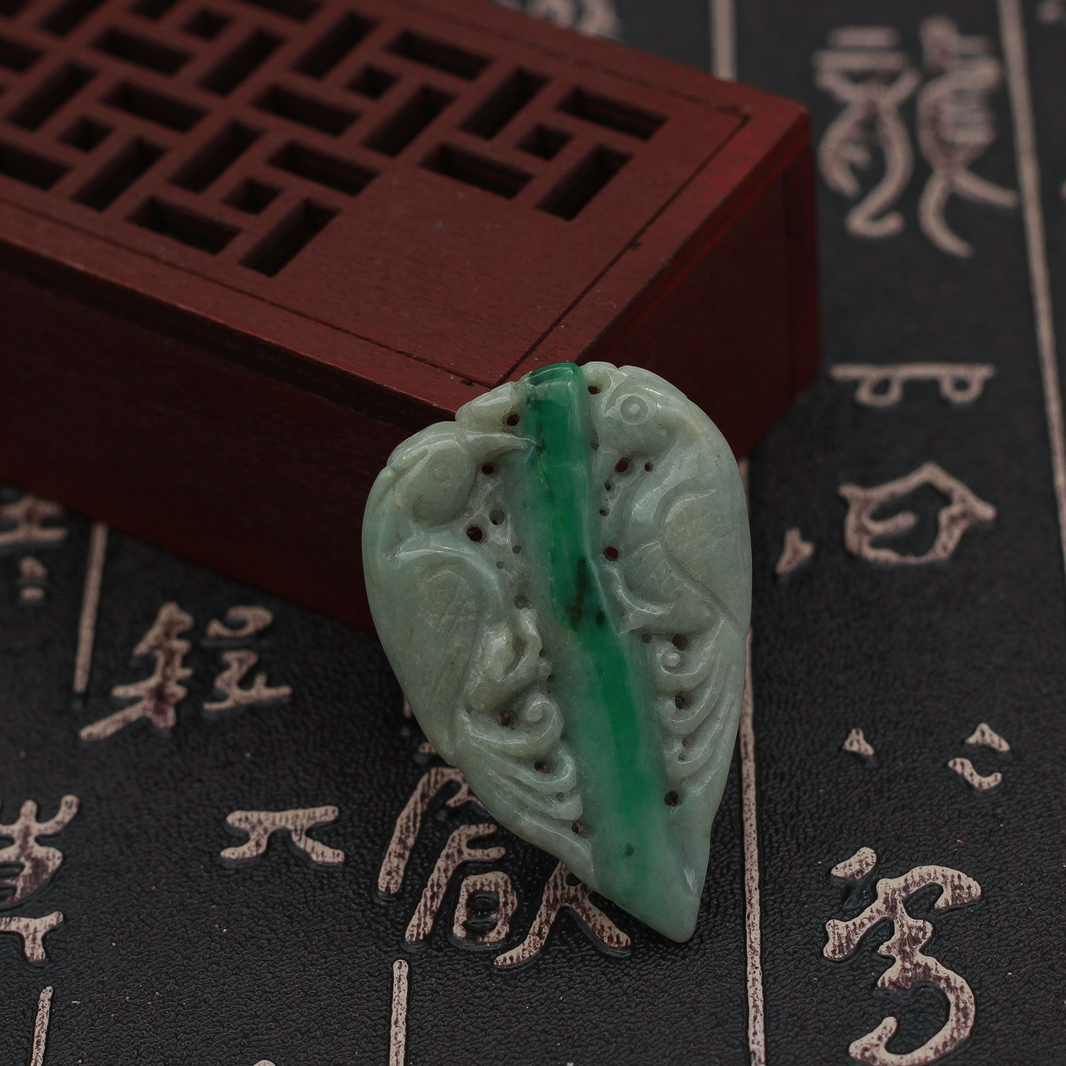 工厂直销 缅甸A货翡翠玉器 糯种飘绿仿古丹凤朝阳吊坠玉佩 包邮