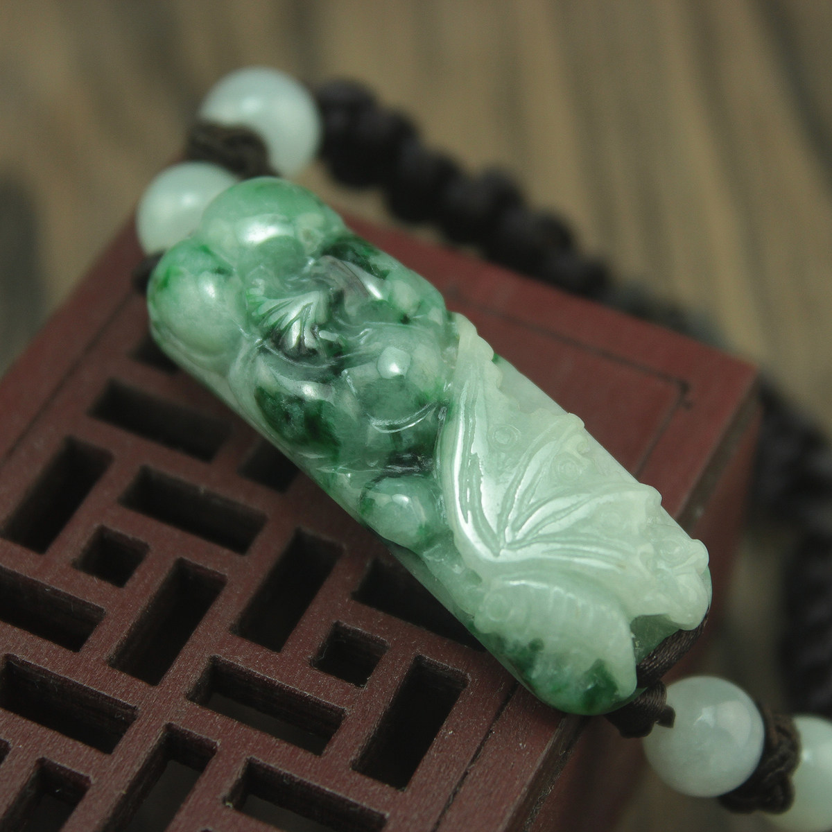 特价 缅甸天然翡翠A货玉器 糯种飘绿蝴蝶花开富贵手牌手链 包邮